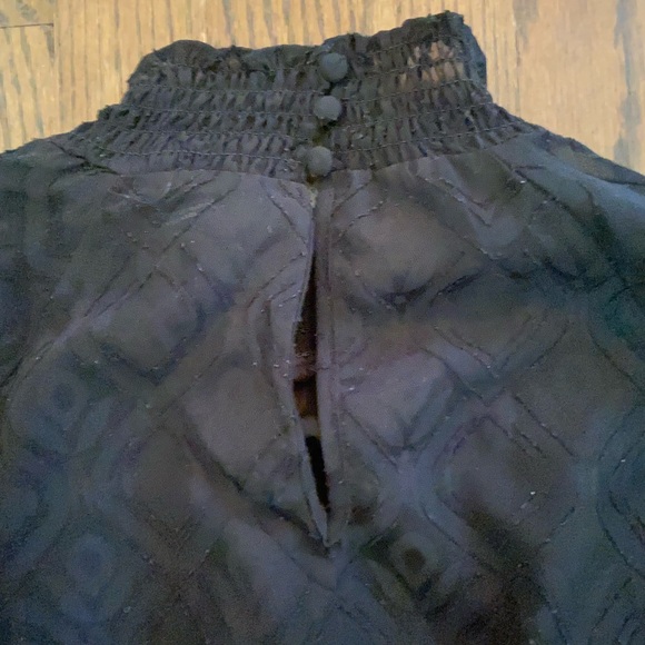 Black Turtleneck Crop Top (s) - Picture 5 of 5